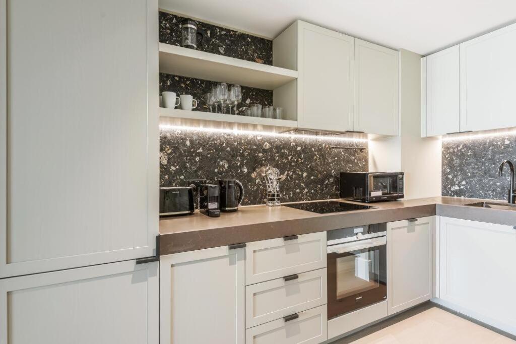 Shyroyale Apartman London Kültér fotó